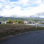 南側道路から北方向を撮影。車山の眺望（2022年10月）