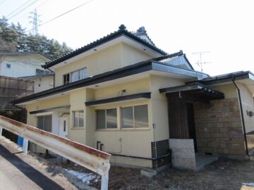 前面道路から撮影(2025年3月）