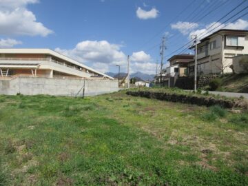 物件から東方向を撮影。八ヶ岳の眺望（2024年4月）