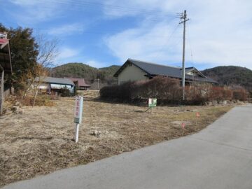 前面道路から物件を撮影(2026年2月) 前面道路から物件を撮影(2026年2月)