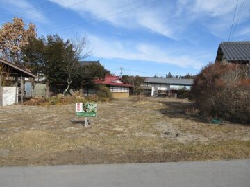 前面道路から物件を撮影(2026年2月）