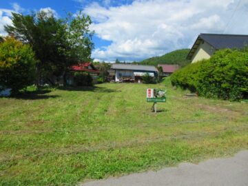 前面道路より撮影（2026年8月）