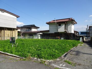 前面道路北西側から撮影（2025年5月）