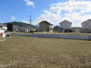 物件から東方向を撮影(2025年10月）