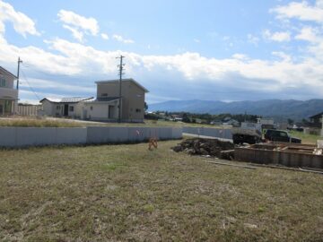 物件南方向を撮影(2025年10月）