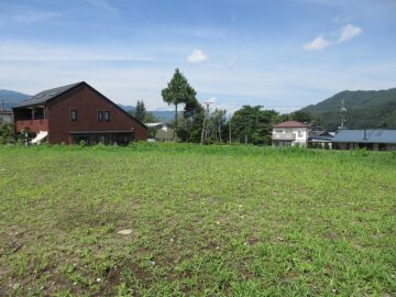 物件西方向を撮影（2025年8月）