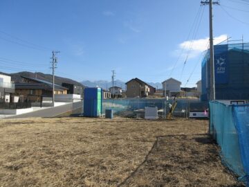 物件から東方向を撮影、八ヶ岳が見える(2025年12月) 物件から東方向を撮影、八ヶ岳が見える(2025年12月)