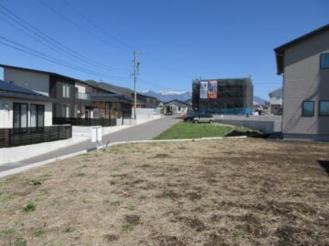 物件から東方向、八ヶ岳が見える(2026年4月) 物件から東方向、八ヶ岳が見える(2026年4月)