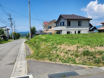 前面道路東側から撮影（2025年8月）
