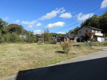 南側道路から北方向を撮影(2025年10月) 南側道路から北方向を撮影(2025年10月)