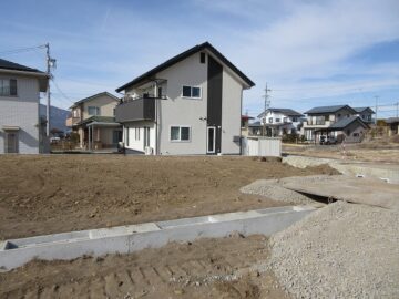 前面道路東側から撮影(2026年2月）