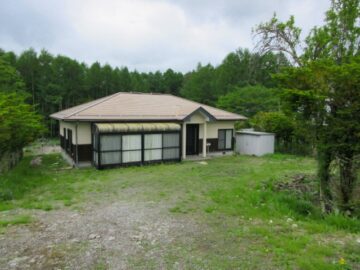 前面道路から撮影（2026年5月）