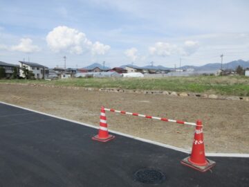 前面道路南西側から撮影(2026年4月）